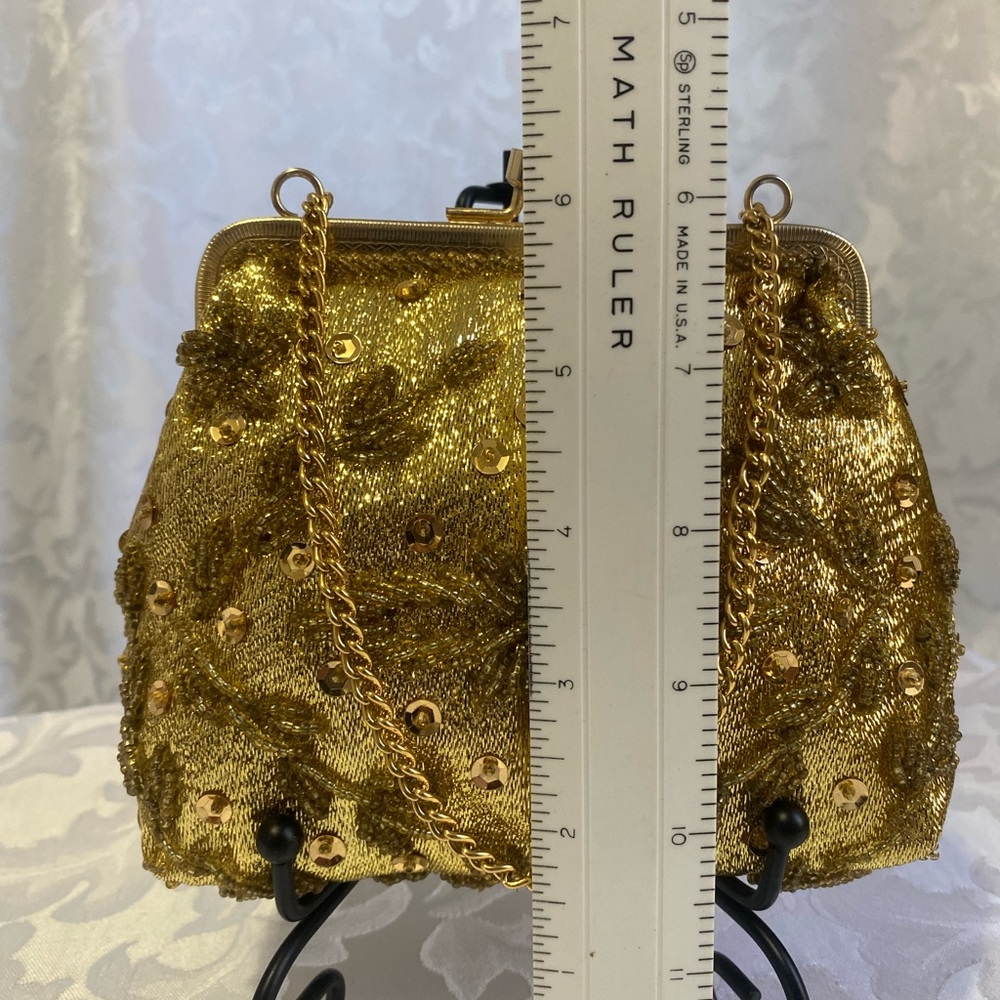 Vintage Golden Beaded Purse, Made in Hong Kong - Picture 3 of 7